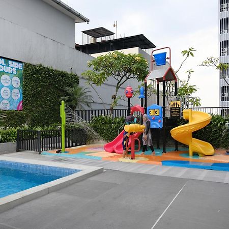 ザ プレミア ホテル プカンバル エクステリア 写真