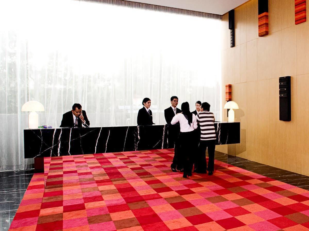 ザ プレミア ホテル プカンバル エクステリア 写真